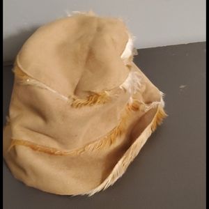 Liz Claiborne bucket hat